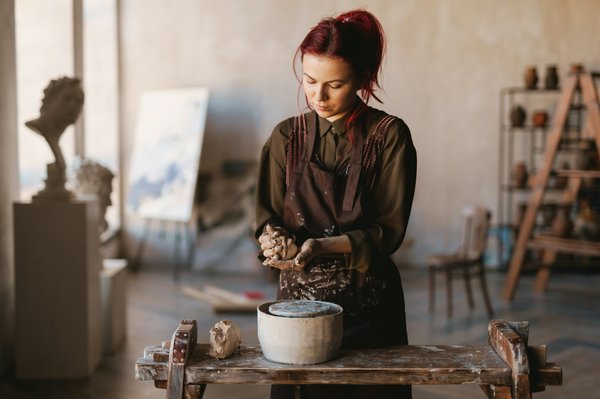 Quelles croisières offrent des cours de sculpture sur bois avec des artisans américains?